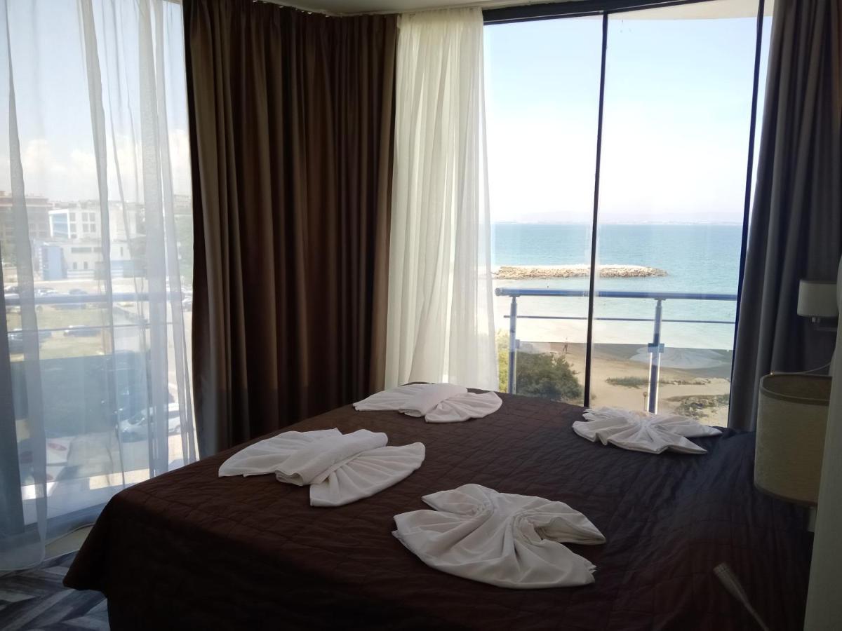 Apartmán Sea View Triple S B Pomorie Exteriér fotografie